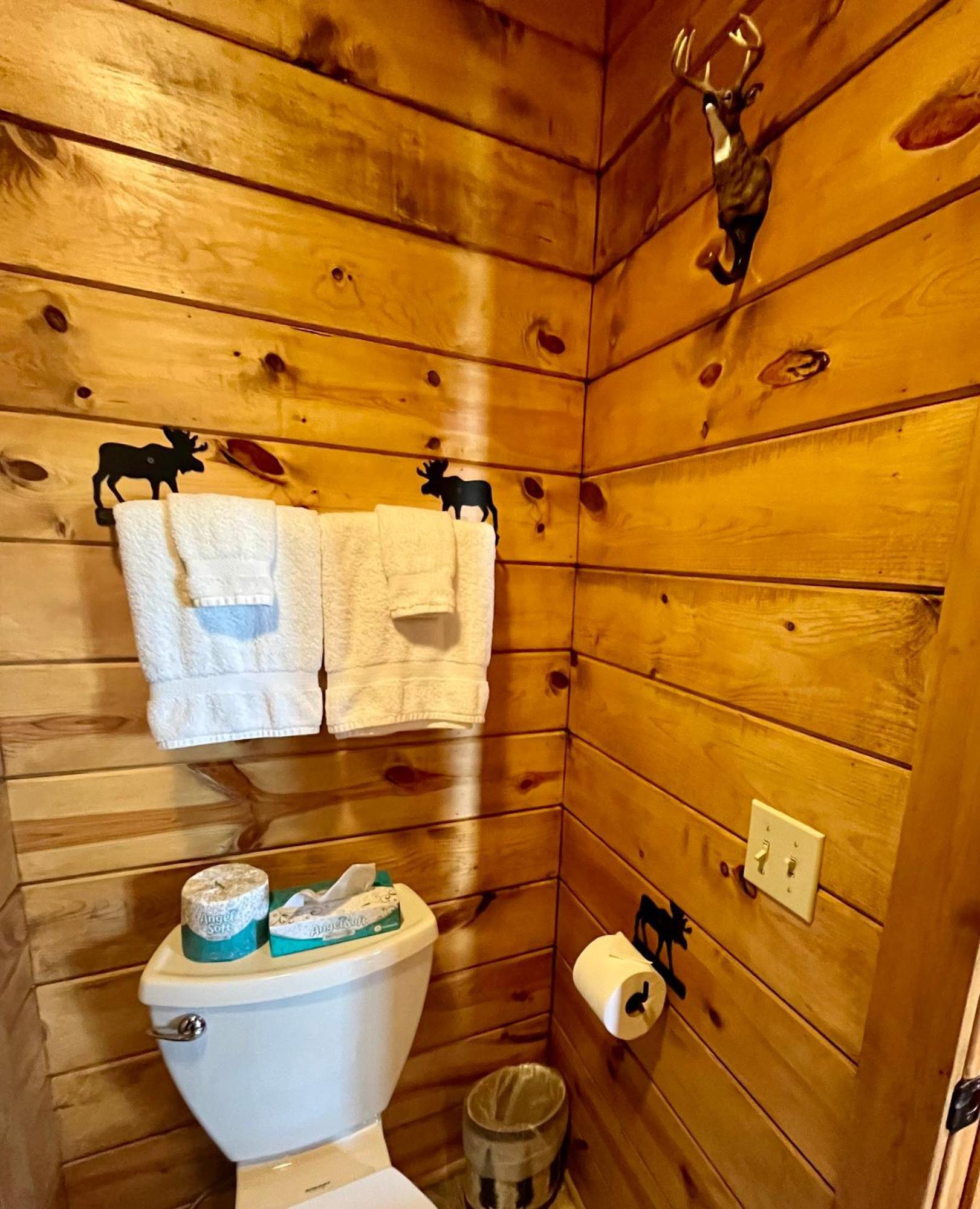 Badlands Frontier Cabins Wall Ngoại thất bức ảnh