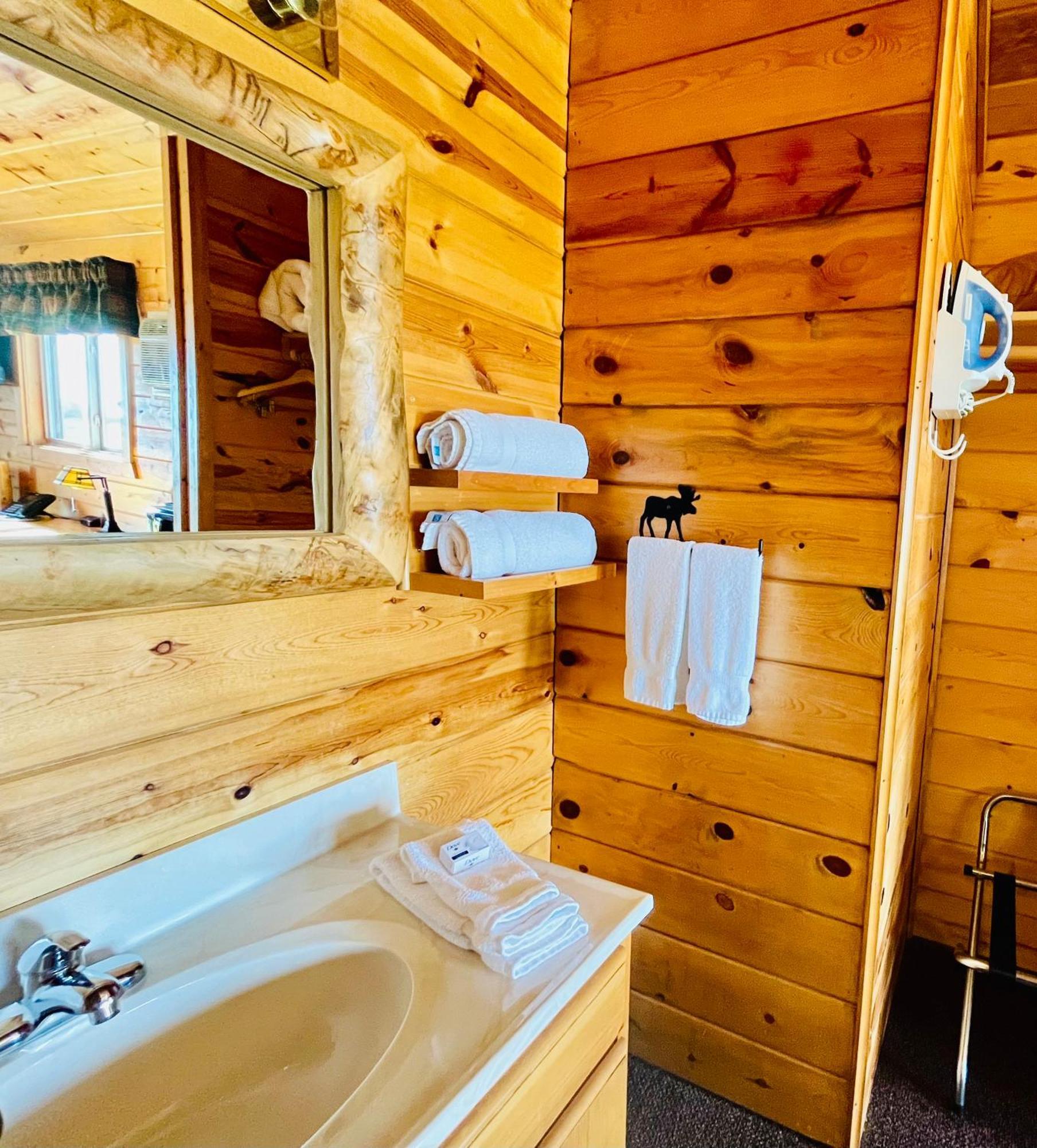Badlands Frontier Cabins Wall Ngoại thất bức ảnh