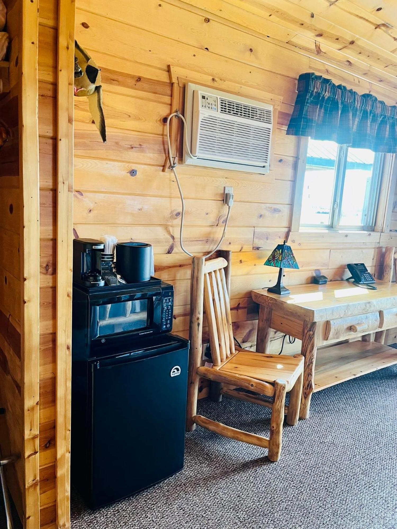 Badlands Frontier Cabins Wall Ngoại thất bức ảnh