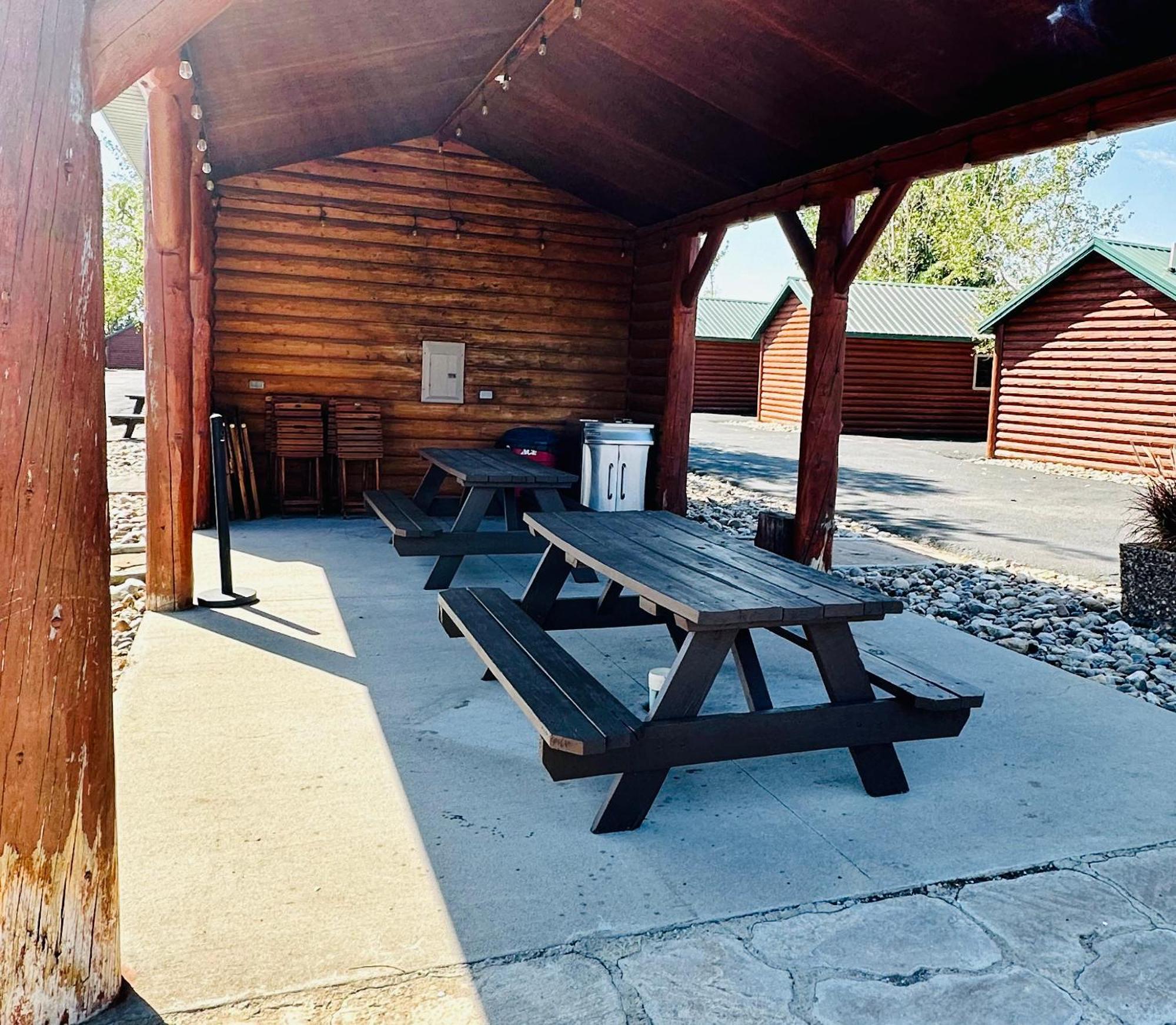 Badlands Frontier Cabins Wall Ngoại thất bức ảnh